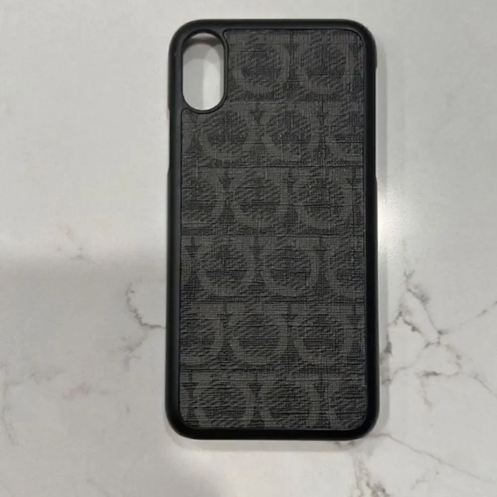 Salvatore Ferragamo NWT Apple IPhone Fitted case Saffiano leather